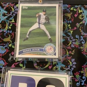 Derek jeter official topps baseball card